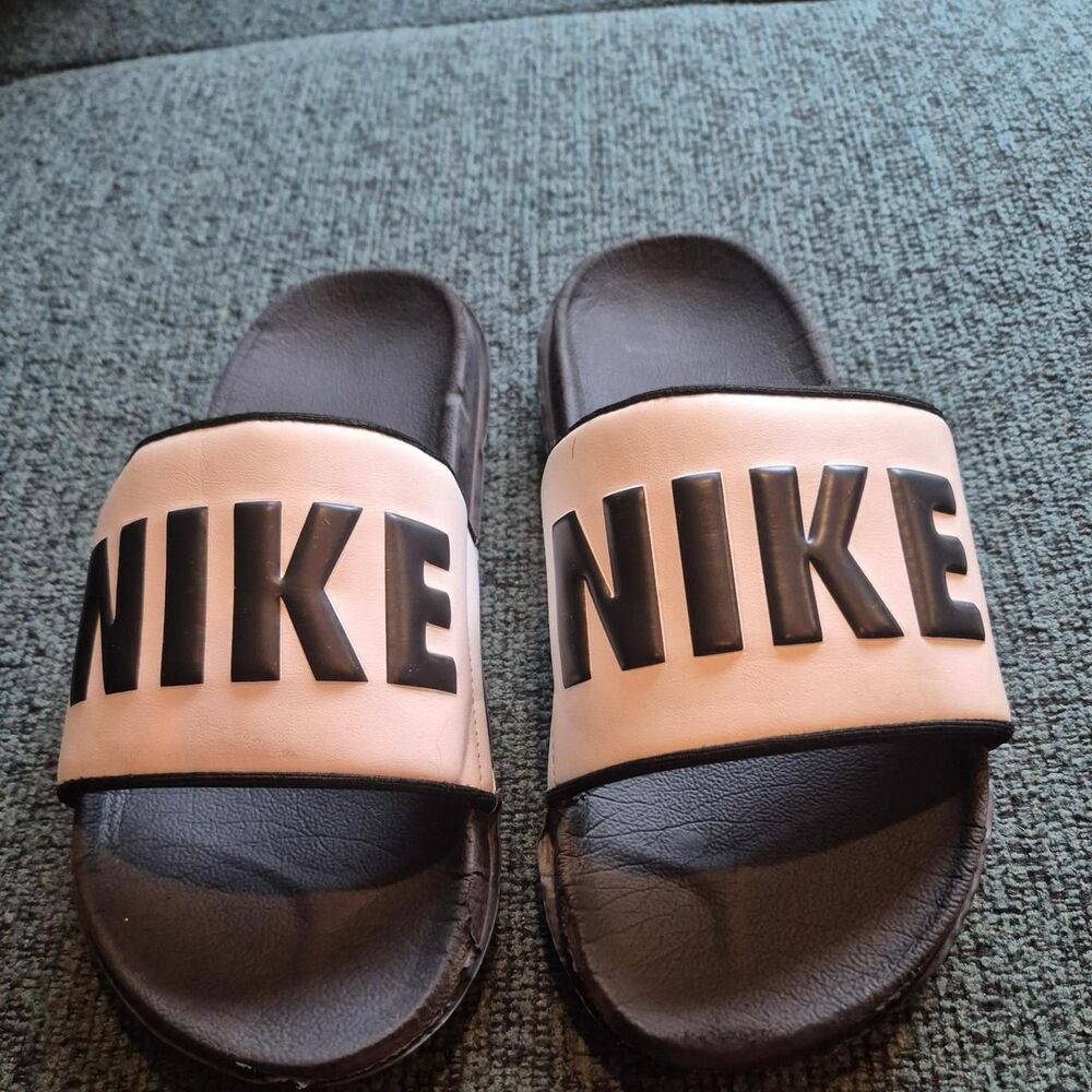 Nike Women's Black Slides